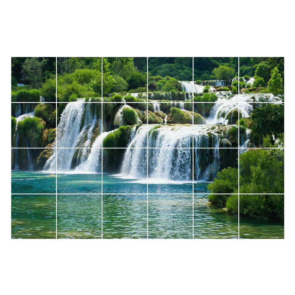 Samolepka na dlaždice Vodopády v zeleném okolí