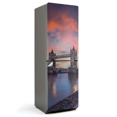 Fototapeta na chladničku Pohled na Tower Bridge v Londýně