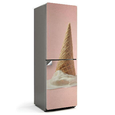 Nálepky na chladničku Zmrzlina v vaflovém kornoutu na stole