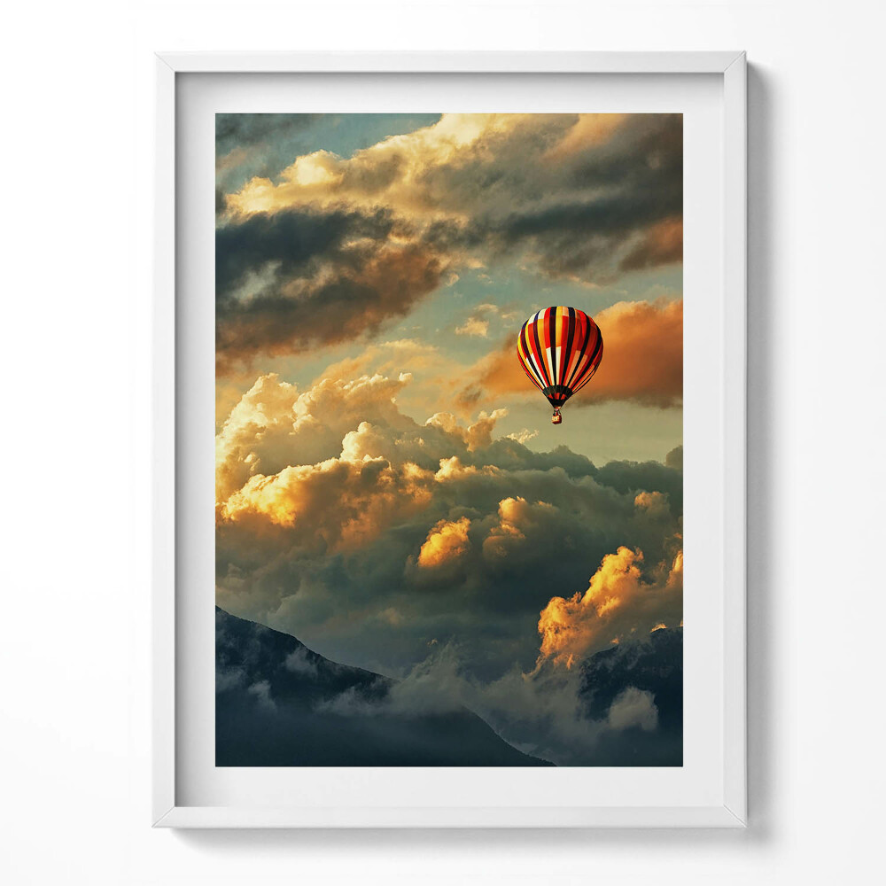 Obraz v rámu Let balónem mezi mraky