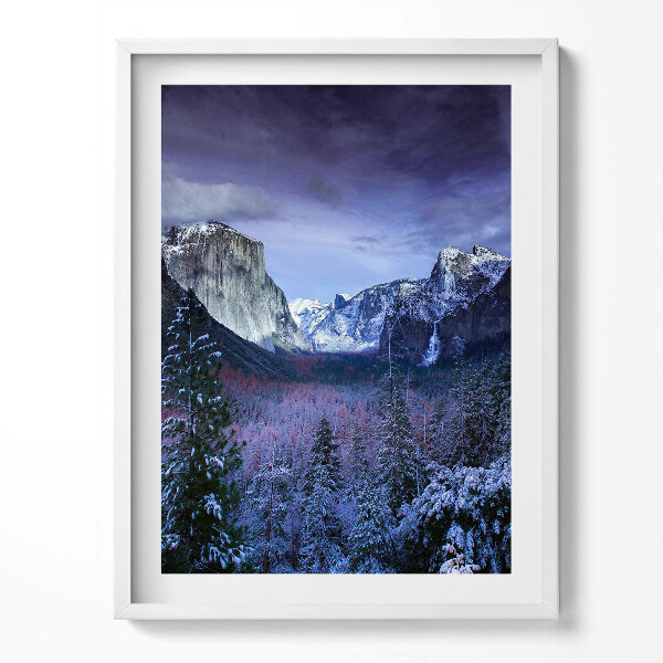 Obraz v rámu Zimní krajina hor a lesa