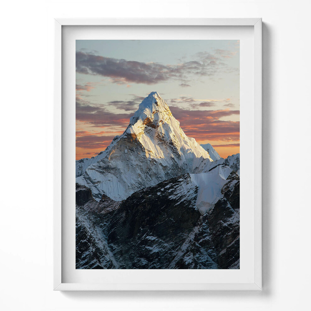 Obraz v rámu Zasněžený vrchol hory