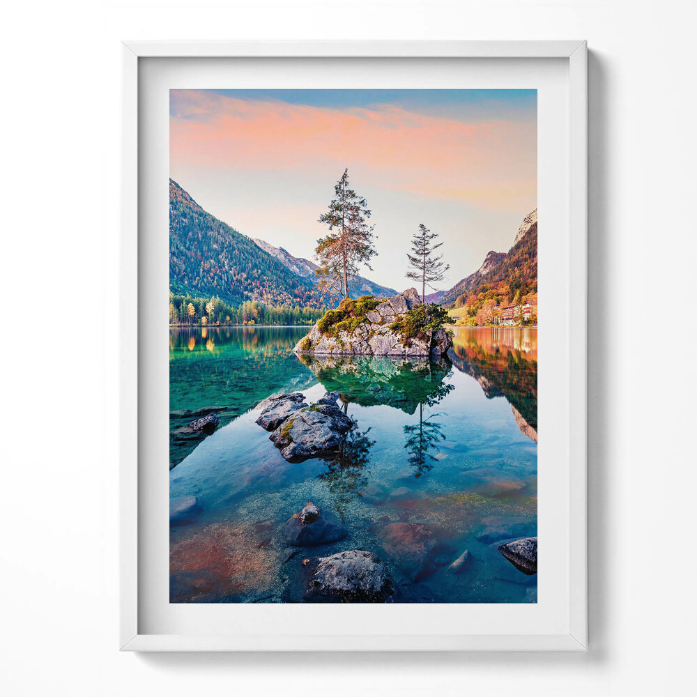 Obraz v rámu Krásná horská krajina jezera
