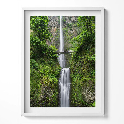 Obraz v rámu Vysoký vodopád a mosty