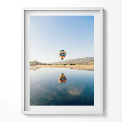 Obraz v rámu Balón nad vodou