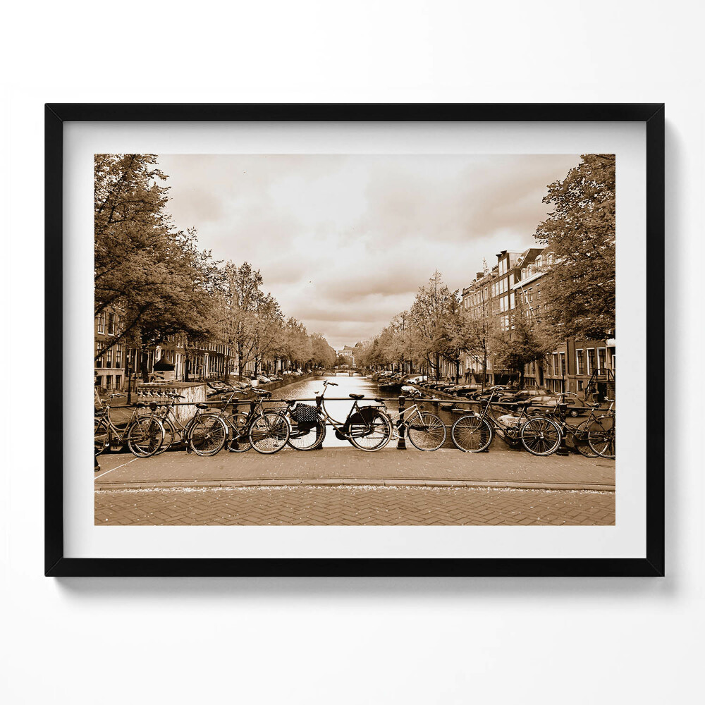 Obraz s rámem Pohled na Amsterdam s jízdními koly