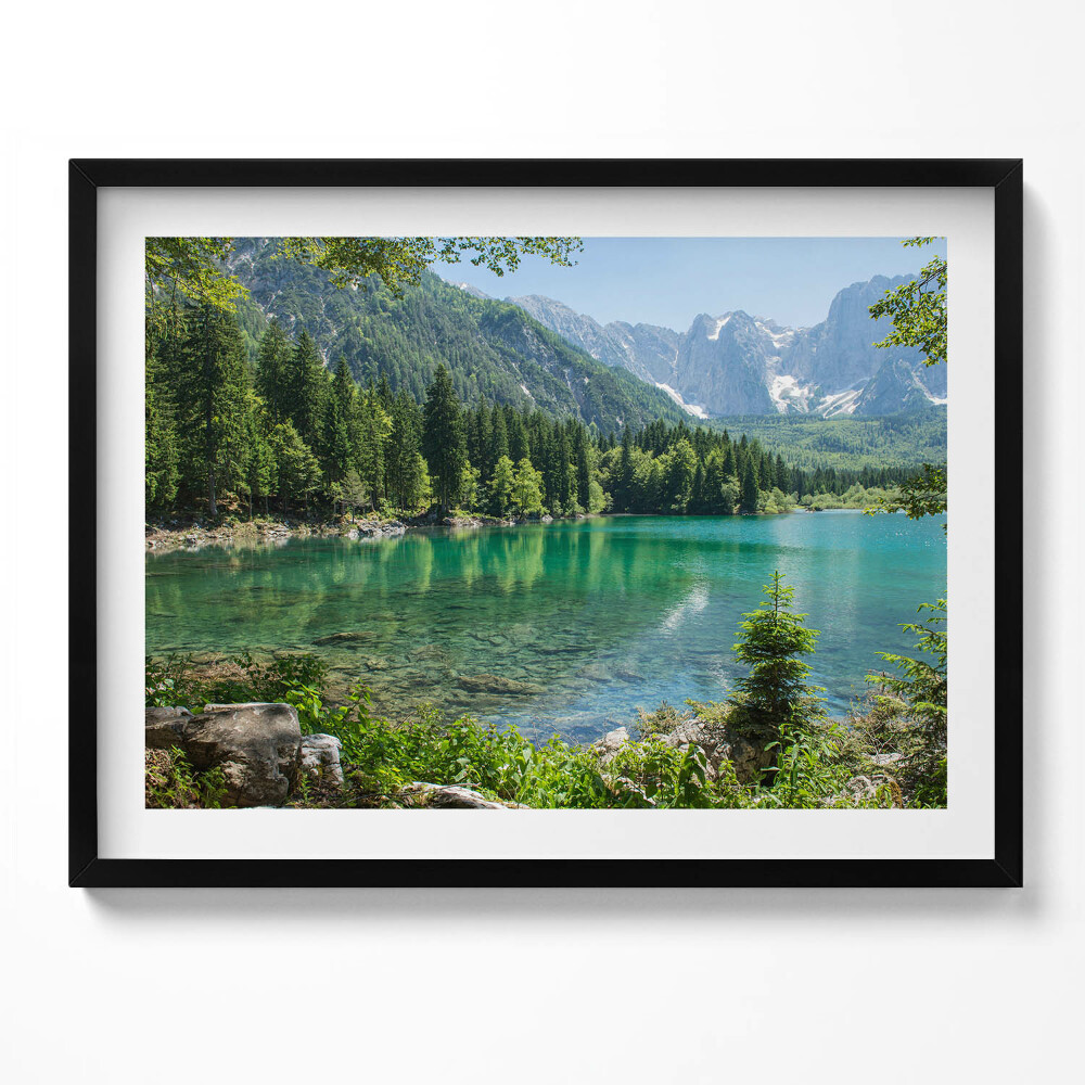 Obraz s rámem Horská krajina jezera v lese