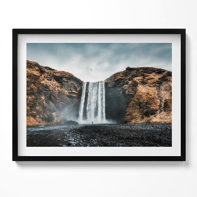 Obraz s rámem Vodopád mezi skalami