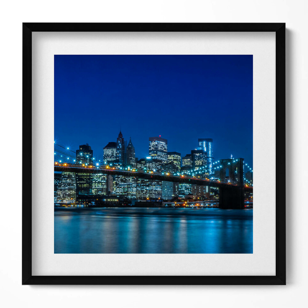 Obraz v rámu efektivní Brooklynský most večer - New York