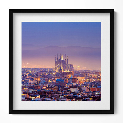 Obraz v rámu efektivní Pohled na Barcelonu a Sagradu v noci