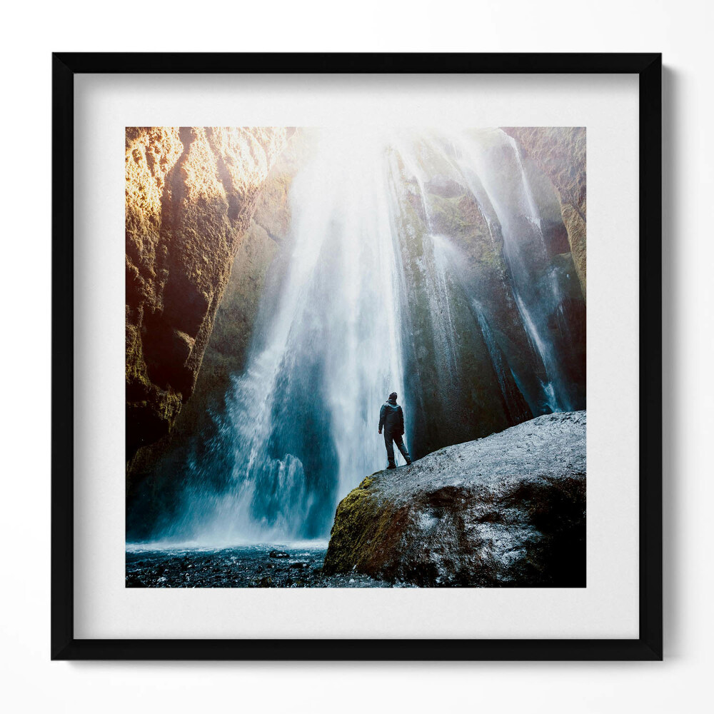 Obraz v rámu efektivní Pohled na vodopád Gljufrabui