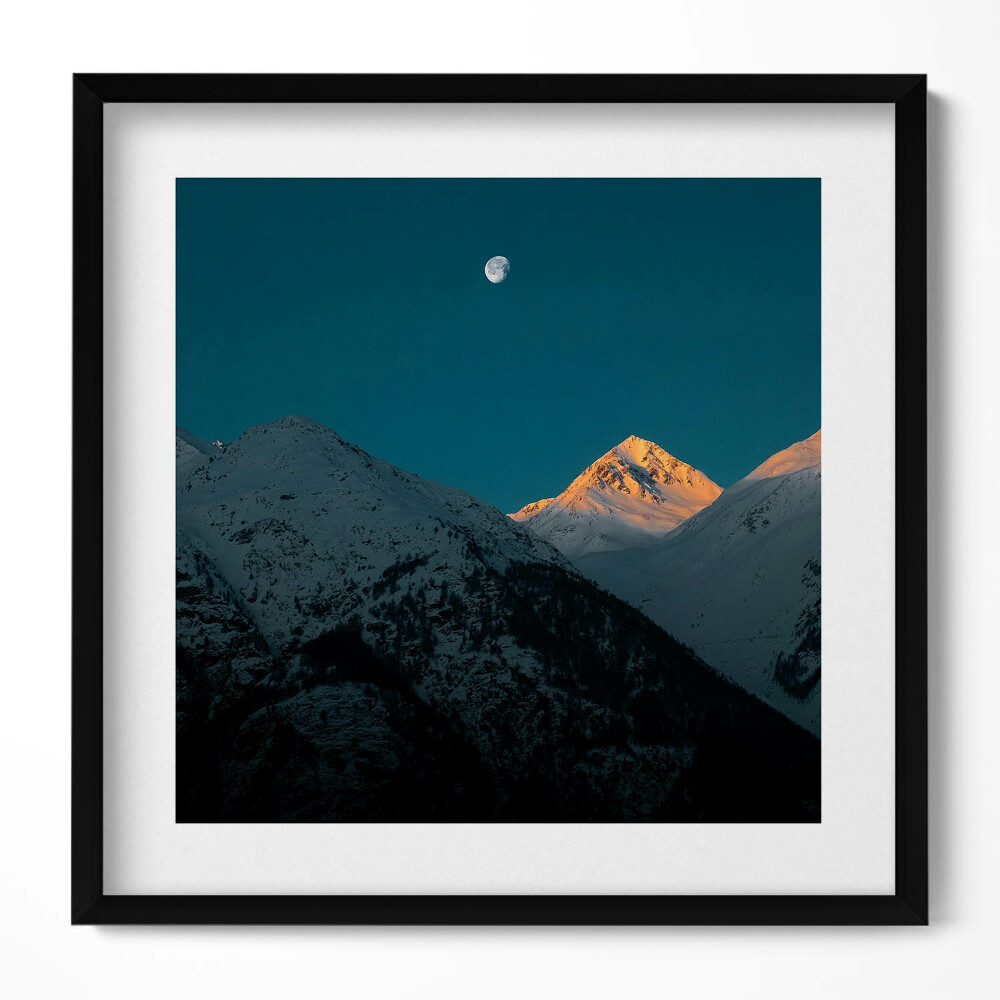 Obraz v rámu efektivní Západ slunce v horách