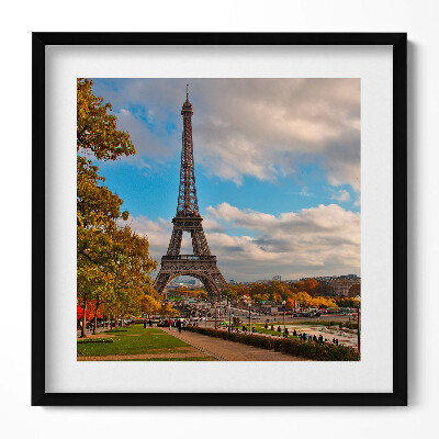 Obraz v rámu efektivní Eiffelova věž na podzim ve Francii