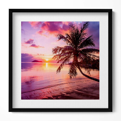 Obraz v rámu efektivní Palma na pláži při západu slunce