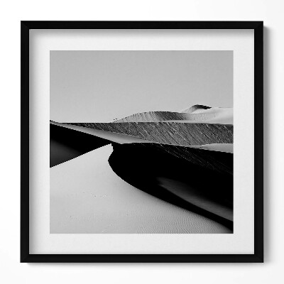 Obraz v rámu efektivní Černá a bílá minimalistická pouštní krajina