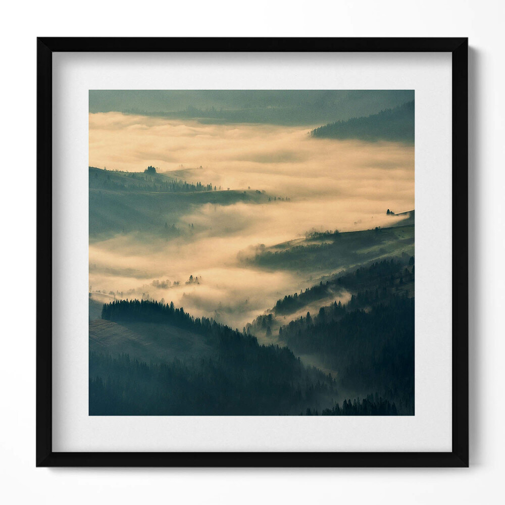 Obraz v rámu efektivní Horská lesní krajina v mlze