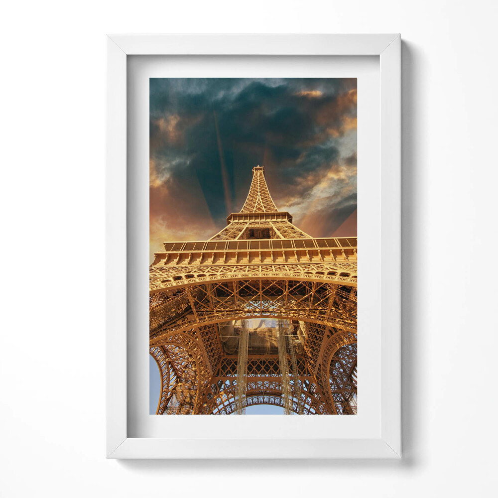 Obraz s rámem elegantní Eiffelova věž ve slunečním světle