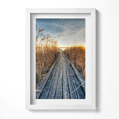 Obraz s rámem elegantní Dřevěná cesta uprostřed ničeho