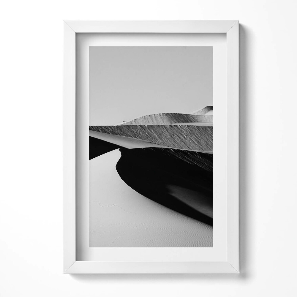 Obraz s rámem elegantní Černá a bílá minimalistická pouštní krajina