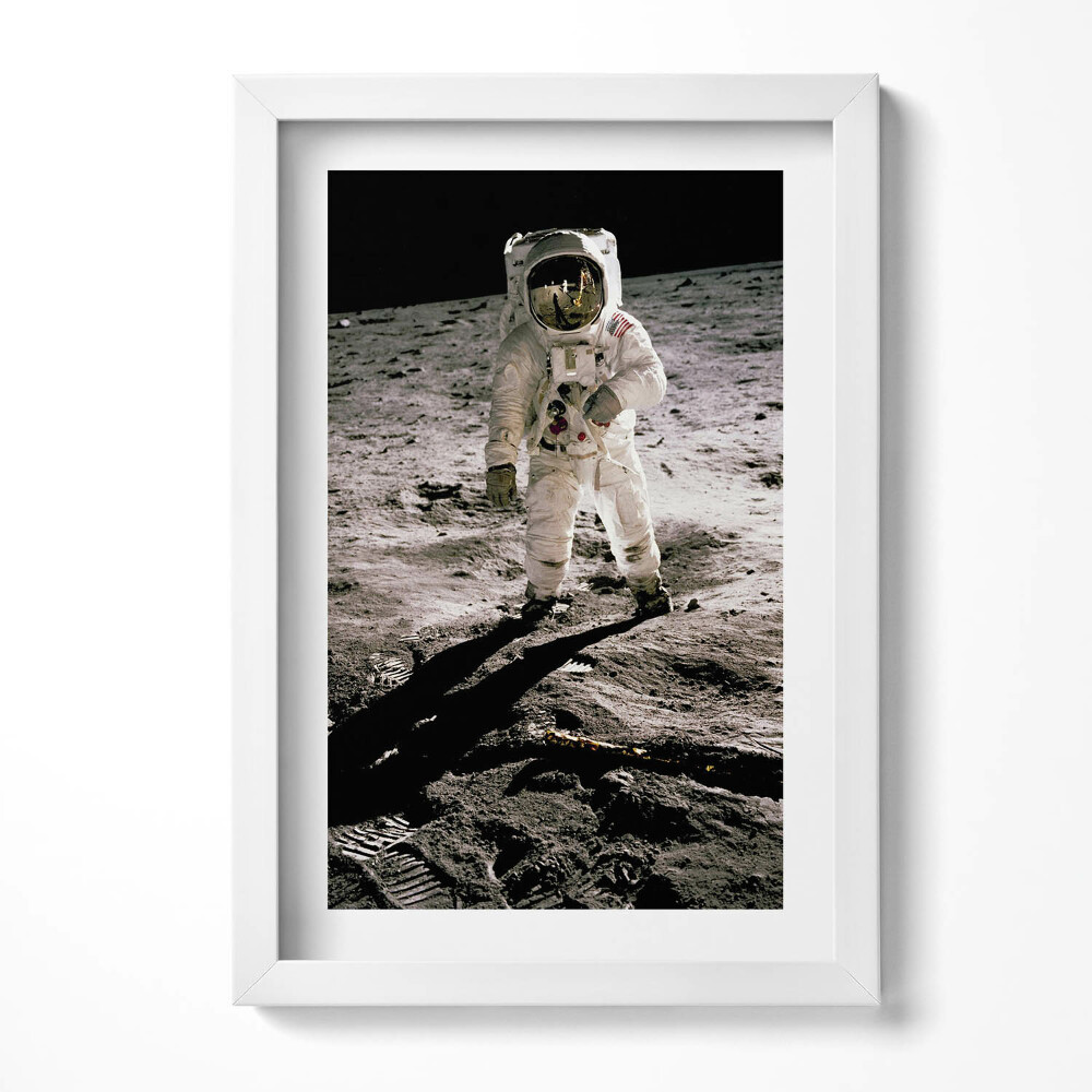 Obraz s rámem elegantní První člověk na Měsíci - foto NASA