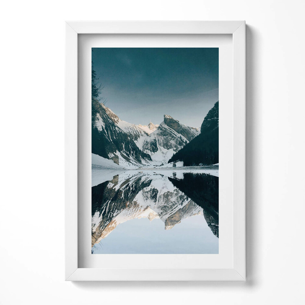 Obraz s rámem elegantní Pohled na horské jezero v zimě