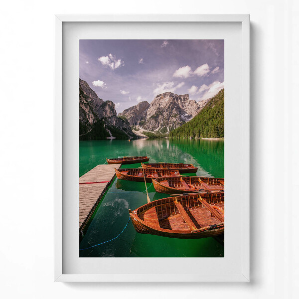 Obraz v rámu dekorativní Dřevěné lodě na jezeře v horách