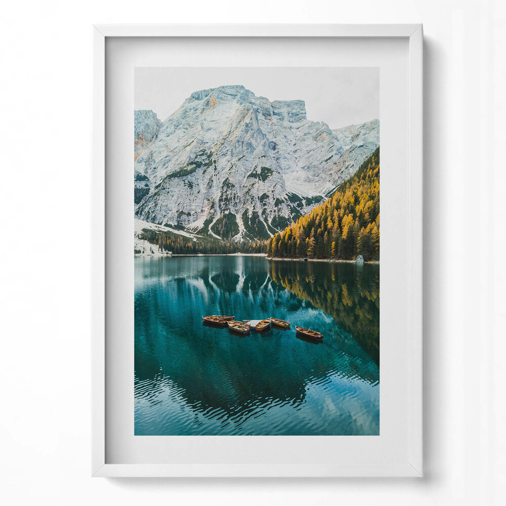 Obraz v rámu dekorativní Krajina horského jezera a lodě