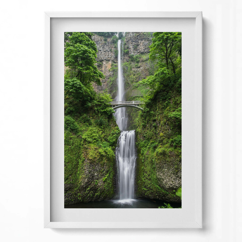 Obraz v rámu dekorativní Vysoký vodopád a mosty