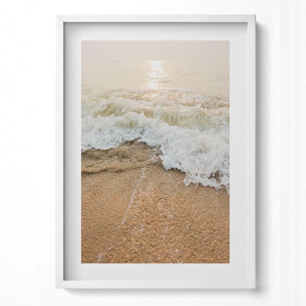 Obraz v rámu dekorativní Vodní vlny na pláži v sépie
