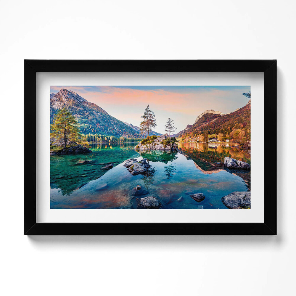Obraz s rámem dekorativní Krásná horská krajina jezera