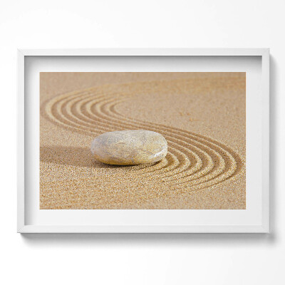 Obraz v rámu moderní Osamělý kámen v písku - zen