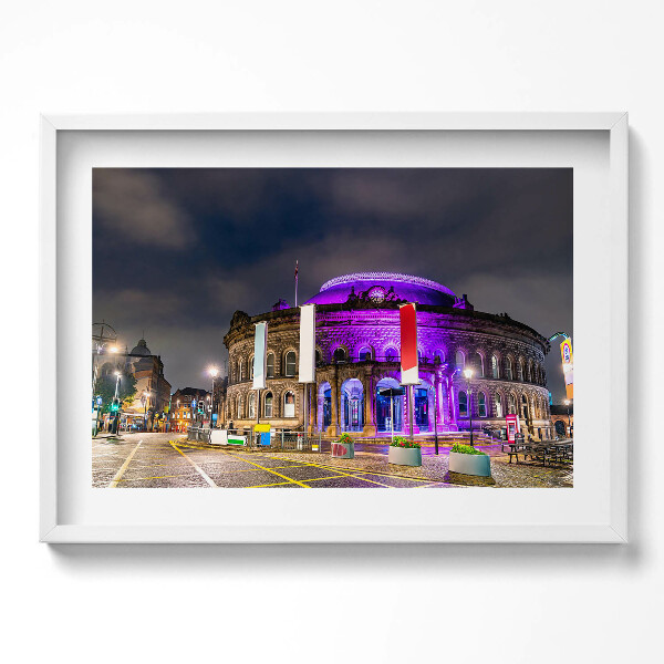 Obraz v rámu moderní Leeds Corn Exchange v Anglii