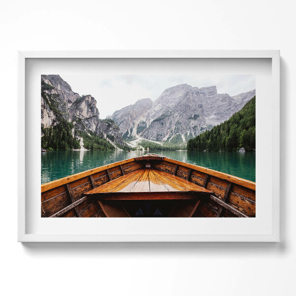 Obraz v rámu moderní Loď na horském jezeře