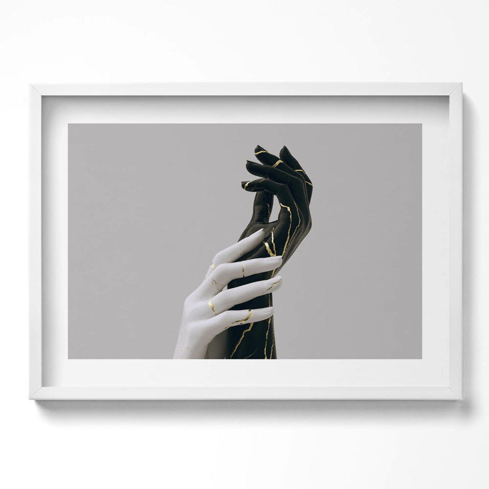 Obraz v rámu moderní Černé a bílé ruce se zlatem