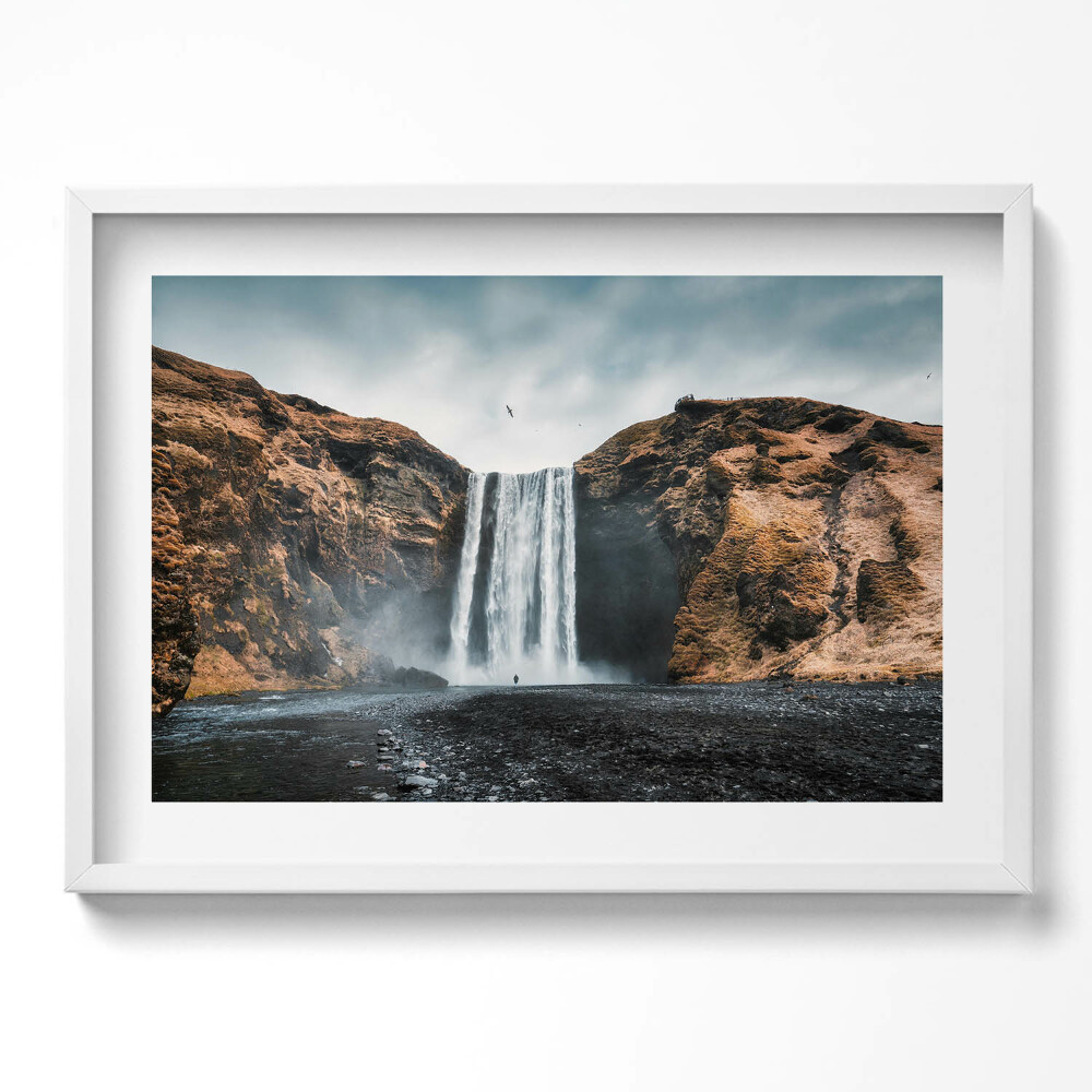 Obraz v rámu moderní Vodopád mezi skalami