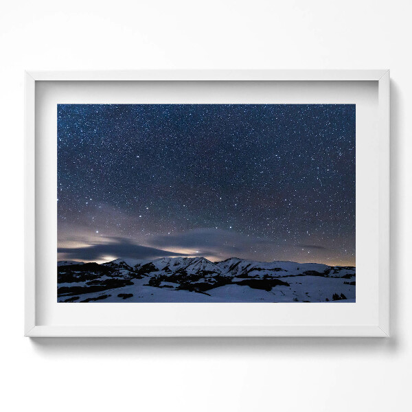 Obraz v rámu moderní Hvězdy na obloze v noci v horách