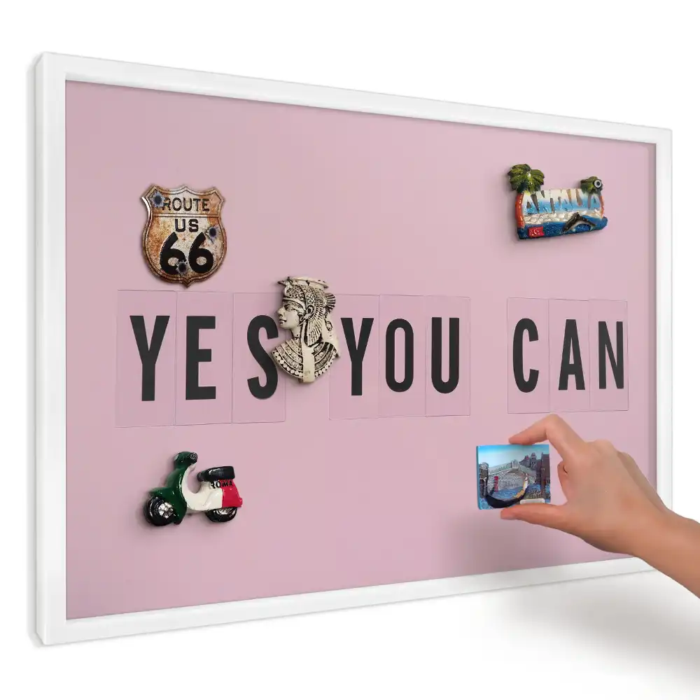 Magnetická tabule do kuchyně s růžovým motivačním nápisem