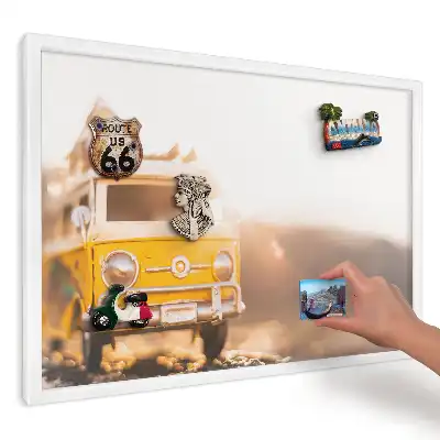 Magnetická tabule do kuchyně Žlutý autobus na slunci