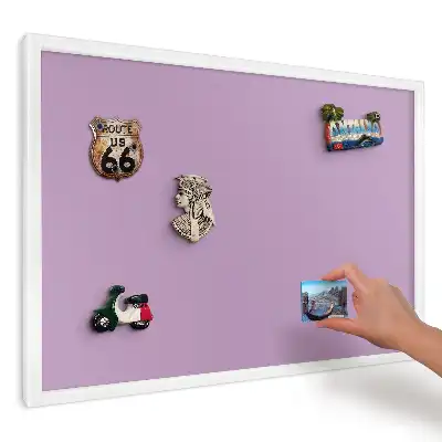 Magnetická tabule v uklidňující fialové barvě