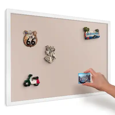 Magnetická tabule v minimalistickém béžovém provedení
