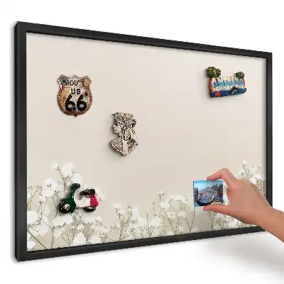 Magnetická tabule do kuchyně Bílé květy na béžové
