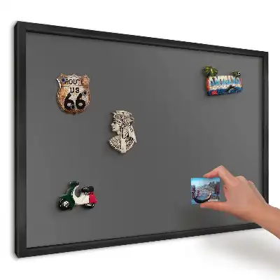 Magnetická tabule do kuchyně s tmavě šedým minimalistickým pozadím