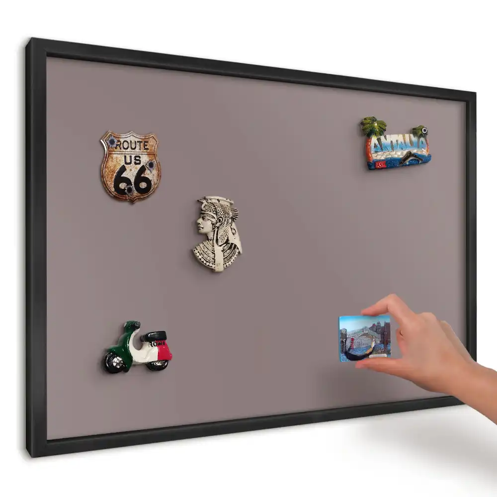 Magnetická tabule do kuchyně v jemné útulné růžové barvě