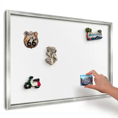 Minimalistická bílá magnetická nástěnná tabule