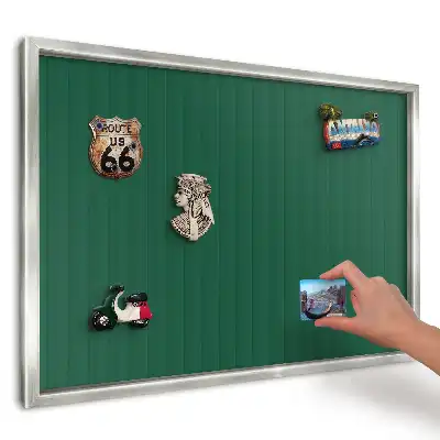 Magnetická tabule se zeleným minimalistickým pruhovaným motivem