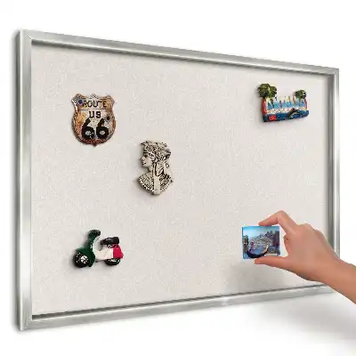 Magnetická tabule s jemnou krémovou texturou