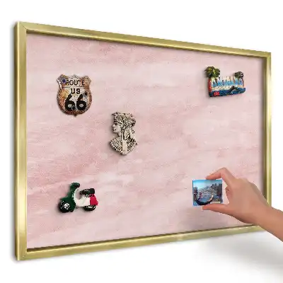Magnetická nástěnka v jemně růžovém provedení