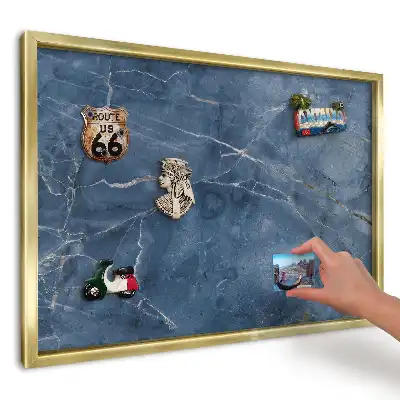 Magnetická tabule s mramorovým designem a tmavě modrým žilkováním