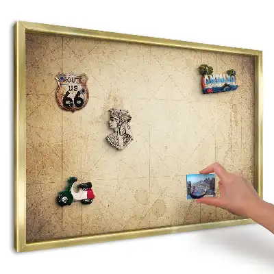 Magnetická tabule s motivem staré mapy v teplých barvách