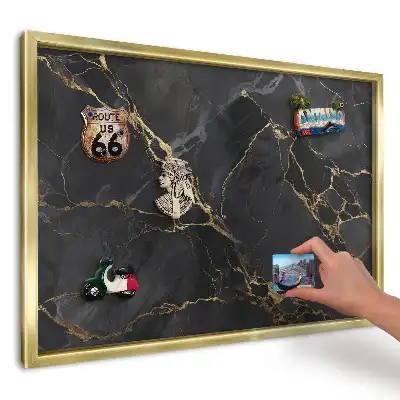 Magnetická tabule s tmavým pozadím a žlutými vzory
